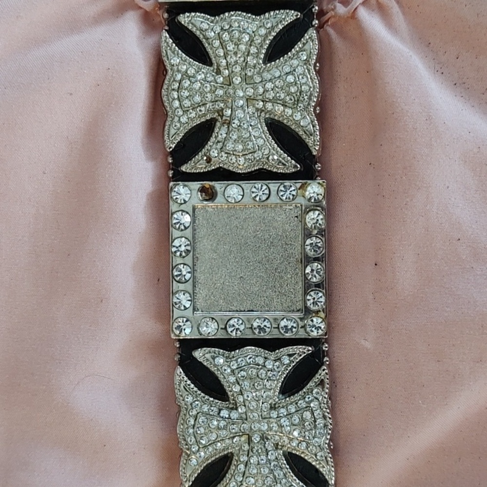 BLACK LEATHER SILVER and CRYSTAL EMBELLISHED BELT 36" - Picture 12 of 17